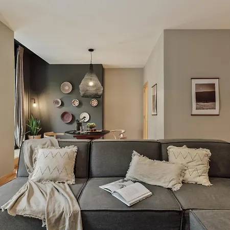 Etosha - 3 Bedrooms And Balcony In Eixample Dreta *
