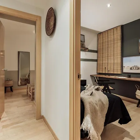 Etosha - 3 Bedrooms And Balcony In Eixample Dreta Barcelona