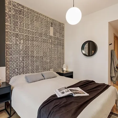 Etosha - 3 Bedrooms And Balcony In Eixample Dreta Apartment Barcelona