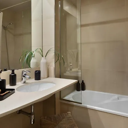 Etosha - 3 Bedrooms And Balcony In Eixample Dreta Βαρκελώνη